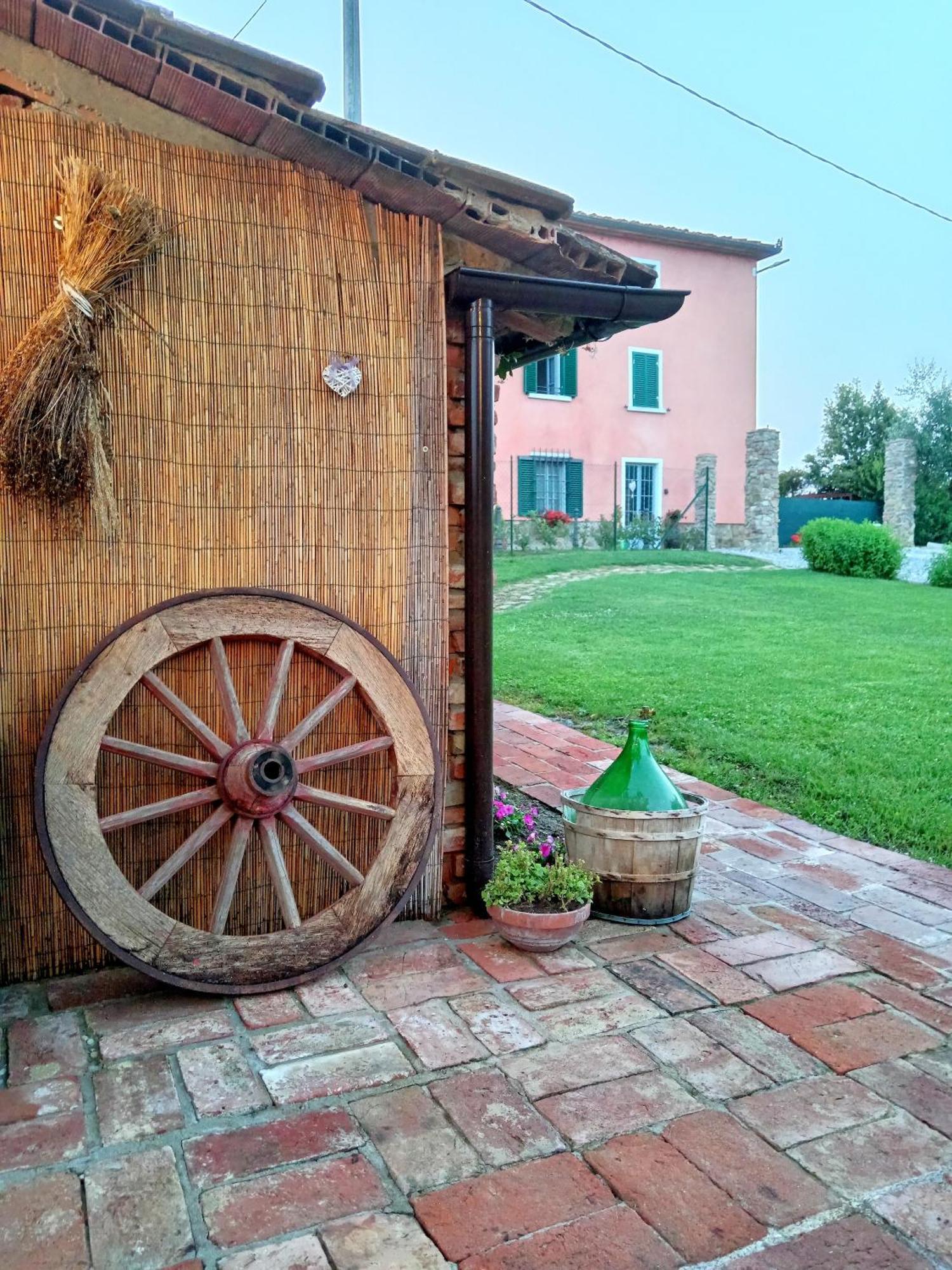 Casale - La Camera Di Leda Lamporecchio Ngoại thất bức ảnh